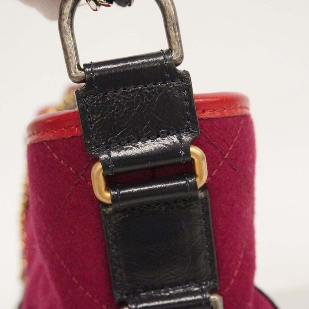 CHANEL Red Shoulder Bag - Picture 12 of 14